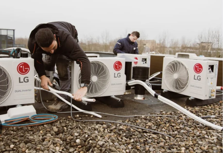 LG buitenunits installatie dak